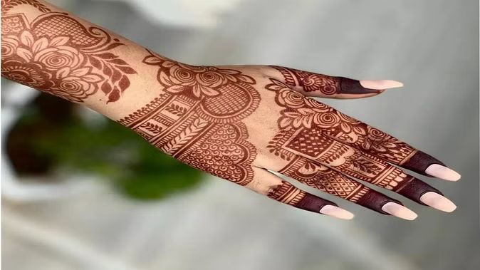 Karwa Chauth Mehndi Design